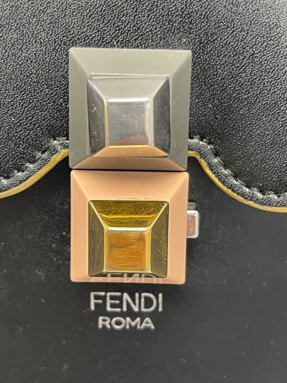 Fendi Kan I Medium Shoulder Bag in Black - Preowned - Picture 12 of 13